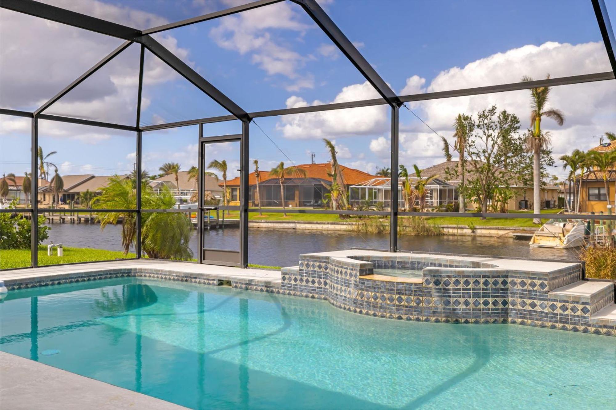 Fully Remodeled Electric-Heated Pool Home On Gulf-Access Canal - Villa Sunny Cape Coral Exterior foto