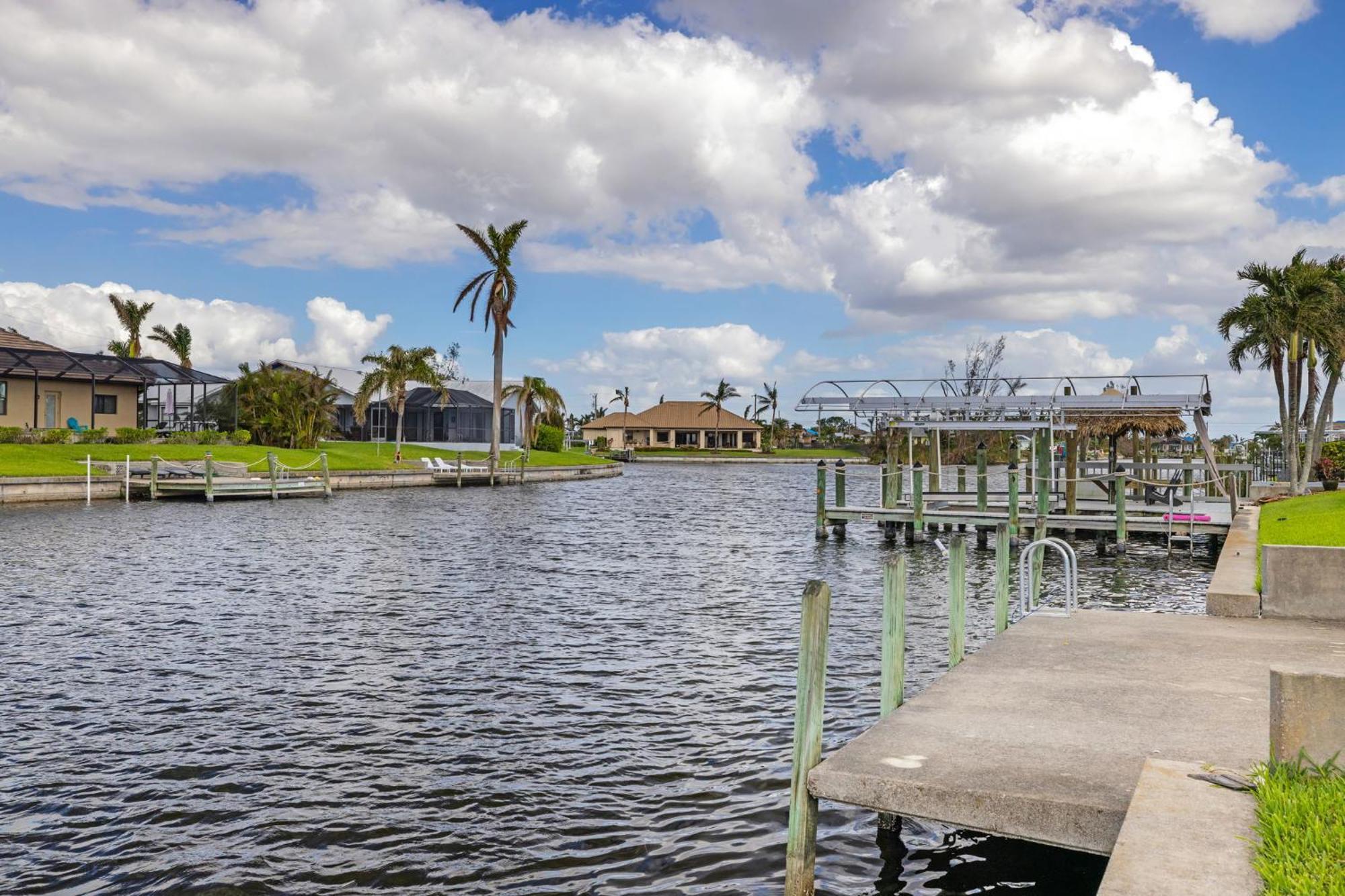 Fully Remodeled Electric-Heated Pool Home On Gulf-Access Canal - Villa Sunny Cape Coral Exterior foto
